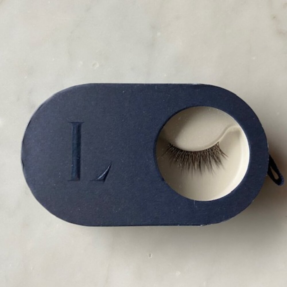 NEW LOVE SEEN JENNA LYONS TROI FALSE EYELASHES